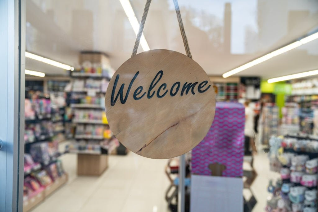 Welcome To Pet Convenience Store